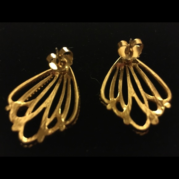 Avon Gold Filigree Earrings.  Nice quality and gorgeous detail and design - Picture 7 of 8